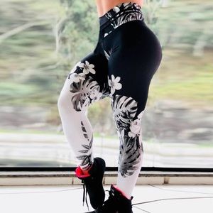 Yoga flowers leggings
